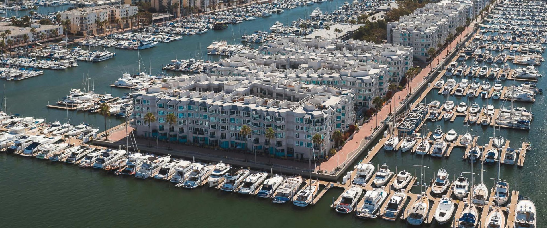 How to Make the Most of CROWN POINTE MARINA: A Comprehensive Guide to Covered Storage