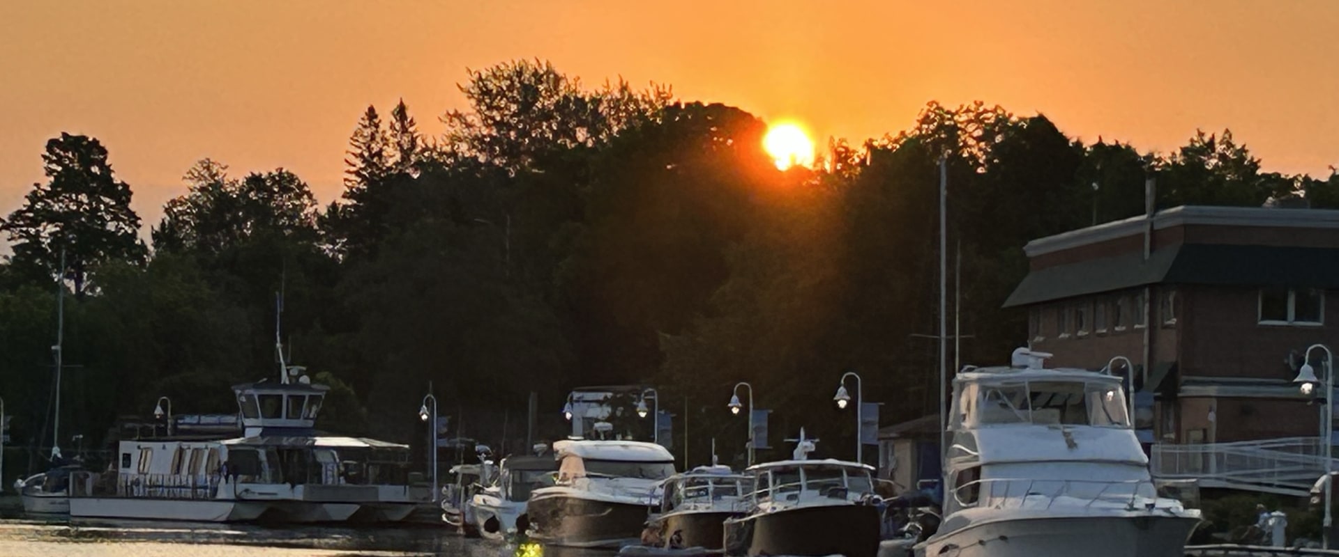 The Importance of Towing Services at CROWN POINTE MARINA
