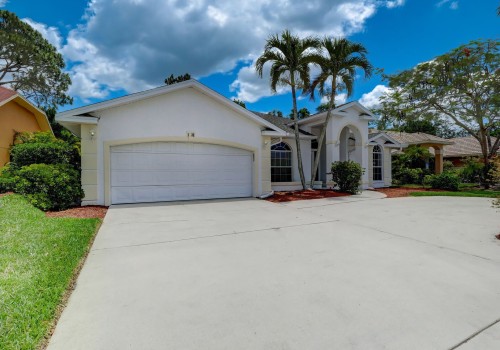 A Complete Guide to Weekly Rentals at CROWN POINTE MARINA